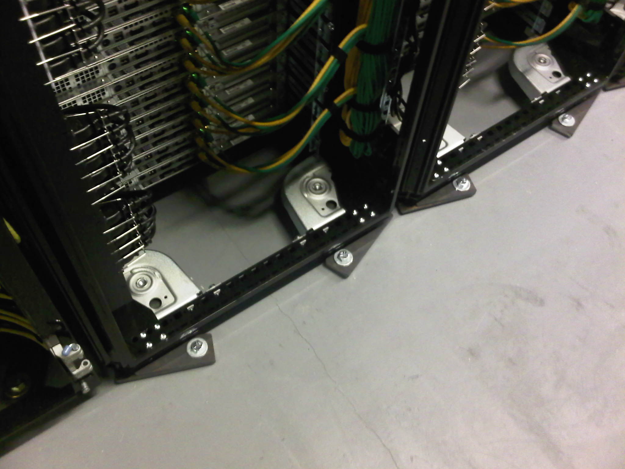 Server Rack Seismic Clamp, Server Cabinet Seismic Brace - Image 4
